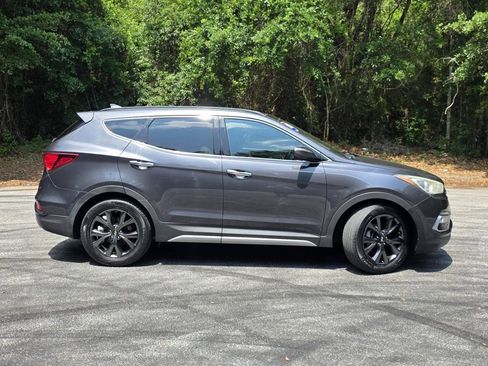 Used 2017 Hyundai Santa Fe Sport FWD image 44