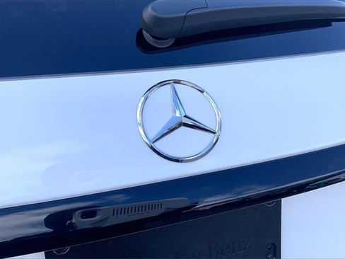 Used 2025 Mercedes-Benz GLC 300 GLC 300 image 28