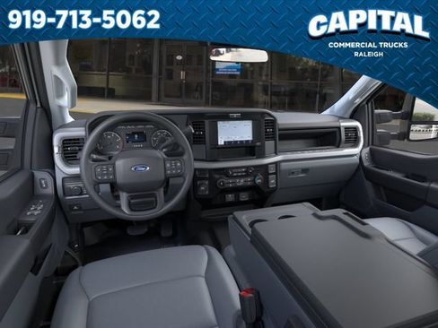 New 2026 Ford F550 4x4 Supercab Super Duty image 9
