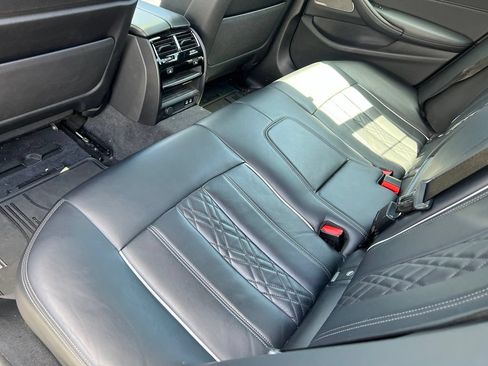 Used 2021 BMW 540i w/ Executive Package RWD image 16