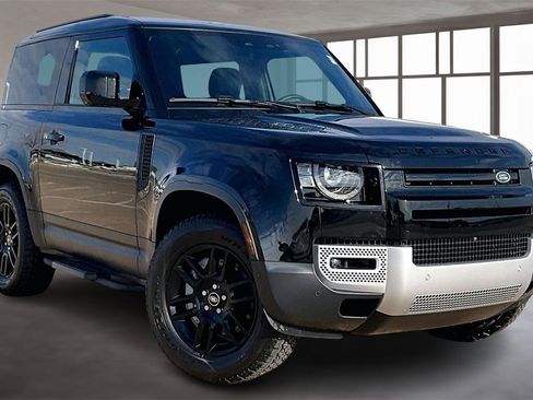 Certified 2025 Land Rover Defender 90 S image 11