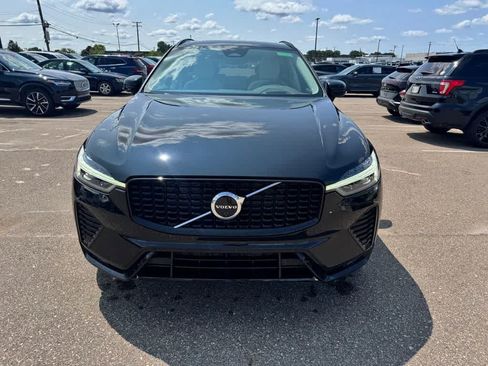 Used 2023 Volvo XC60 B5 Ultimate AWD/4WD image 2