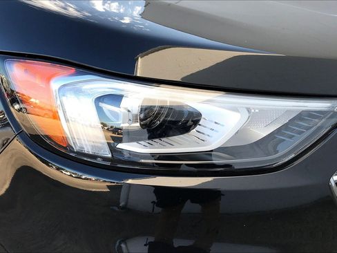 Used 2019 Ford Edge SEL AWD/4WD image 29