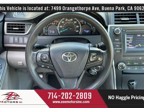 Used 2015 Toyota Camry LE image 19