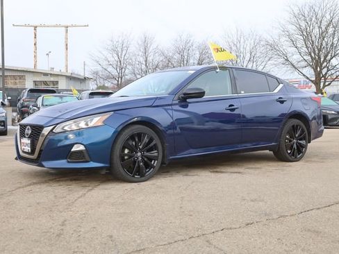 Used 2022 Nissan Altima 2.5 SR image 3