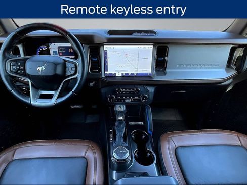 Used 2022 Ford Bronco Outer Banks AWD/4WD image 7