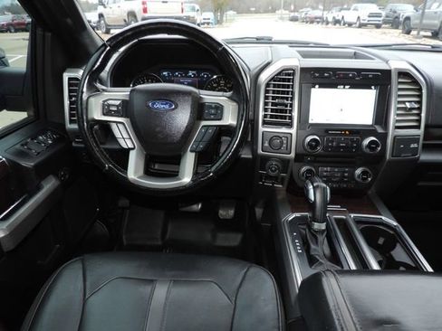 Used 2017 Ford F150 Platinum w/ Equipment Group 701A Luxury image 23