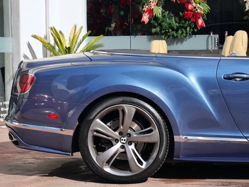 Used 2017 Bentley Continental GT Speed image 9