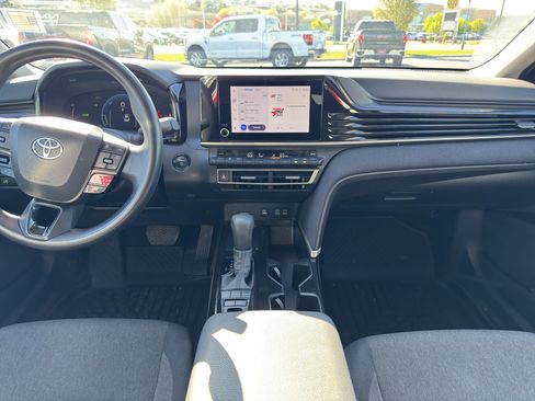 Certified 2025 Toyota Camry LE FWD image 9