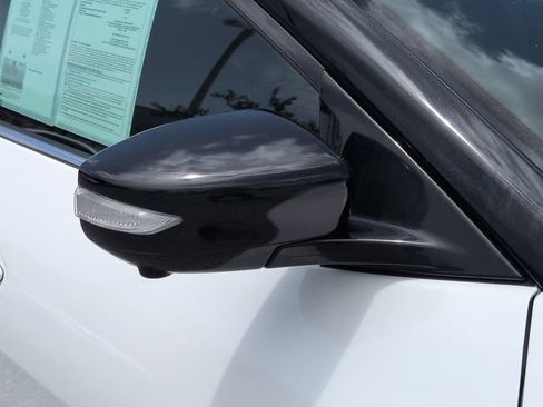 Used 2021 Nissan Maxima SR w/ Sport Mat Group FWD image 12