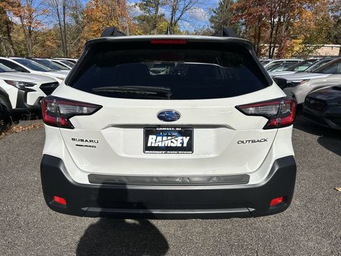 Certified 2025 Subaru Outback Premium AWD/4WD image 15