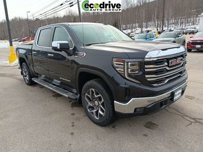 New 2026 GMC Sierra 1500 SLT w/ SLT Premium Package
