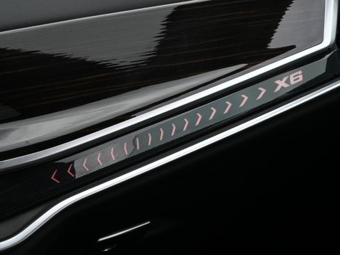 Certified 2024 BMW X6 xDrive40i w/ Premium Package image 26