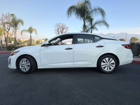Used 2024 Nissan Sentra S FWD image 15