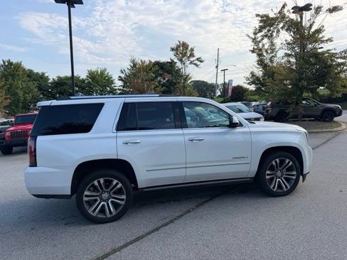 Used 2020 GMC Yukon Denali w/ Denali Premium Package AWD/4WD image 6