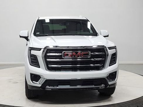 New 2026 GMC Yukon Elevation image 2