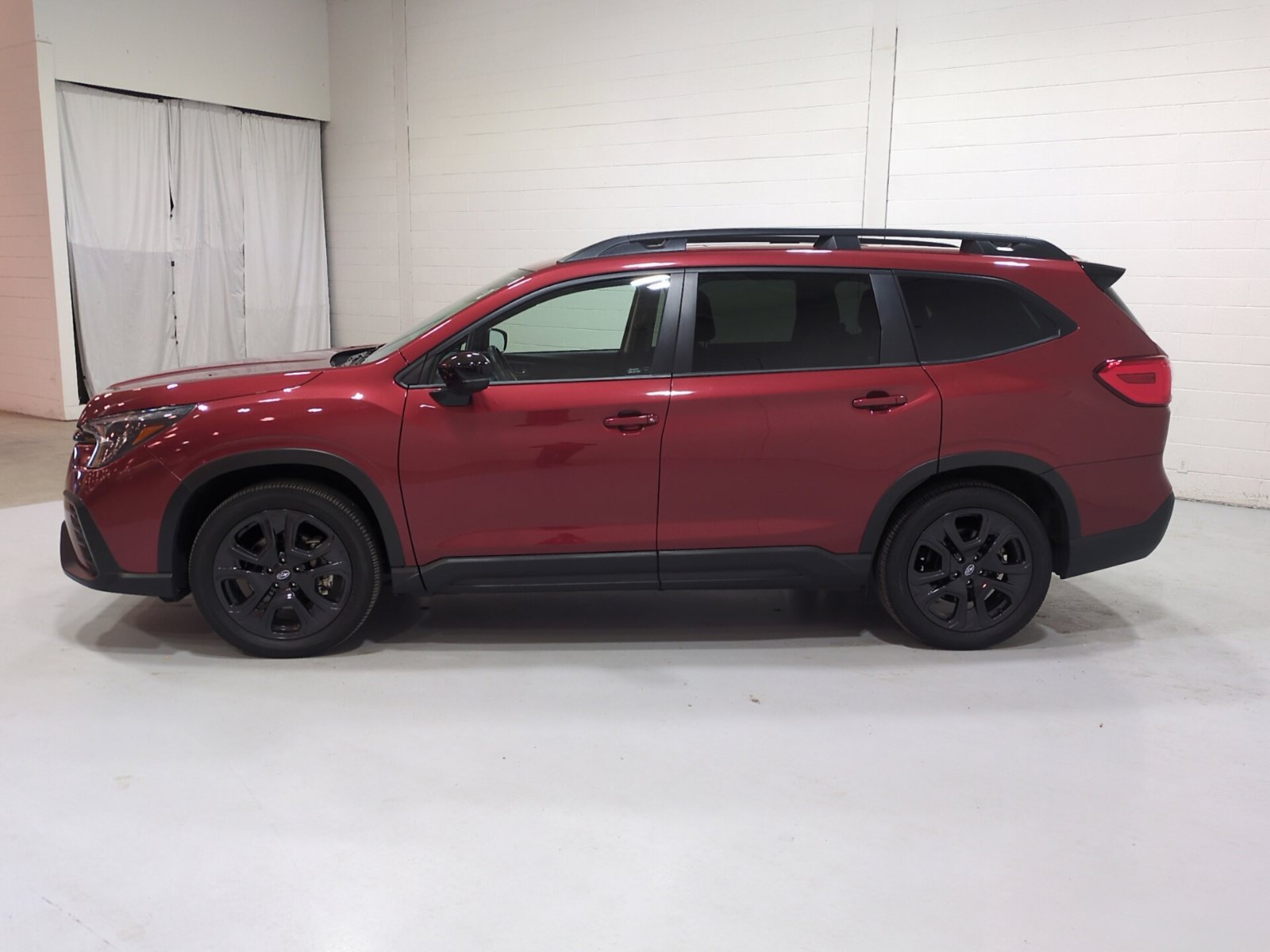 Used 2024 Subaru Ascent Onyx Edition AWD/4WD image 7
