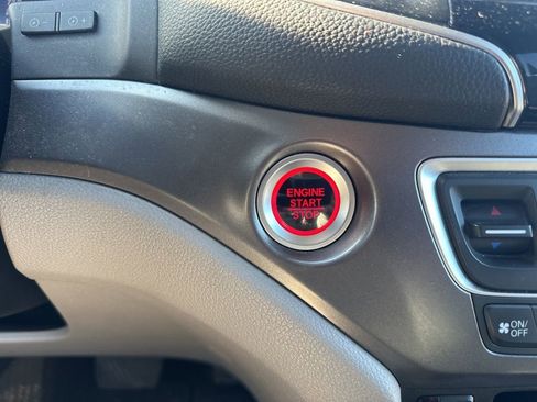 Used 2019 Honda Pilot EX image 25