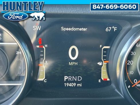 Used 2021 Jeep Wrangler Unlimited Sahara image 28