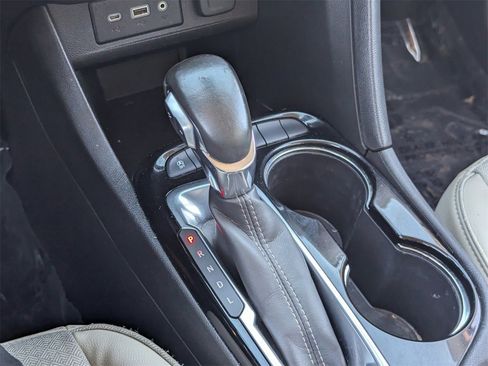 Used 2021 Buick Encore GX Preferred w/ Sport Touring Package image 27