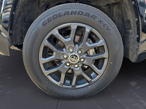 Used 2023 Toyota Tundra Platinum AWD/4WD image 15