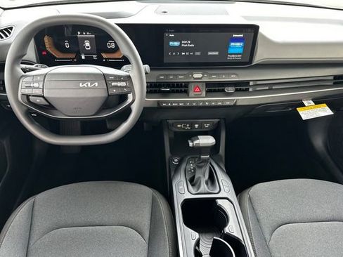 New 2026 Kia K4 LXS image 16