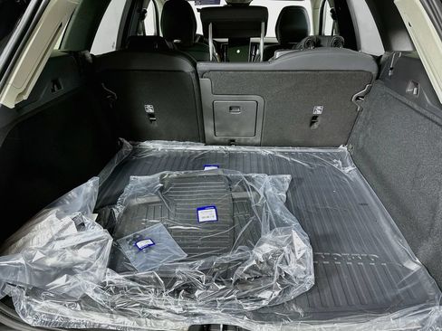 Used 2026 Volvo XC60 B5 Plus w/ Protection Package Premier AWD/4WD image 16