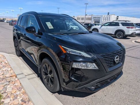 Used 2023 Nissan Rogue SV w/ SV Premium B Package AWD/4WD image 4