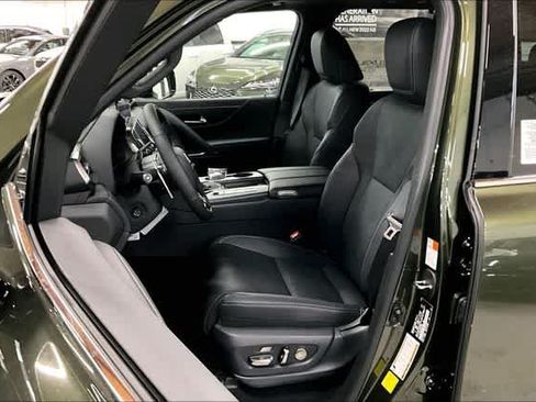 New 2026 Lexus LX 600 4WD w/ Accessory Package (2T) image 9