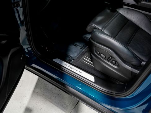 Used 2024 Porsche Cayenne Coupe image 22