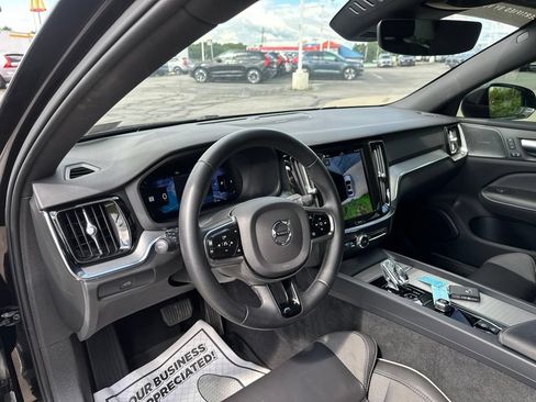 Certified 2024 Volvo S60 B5 Plus AWD/4WD image 22