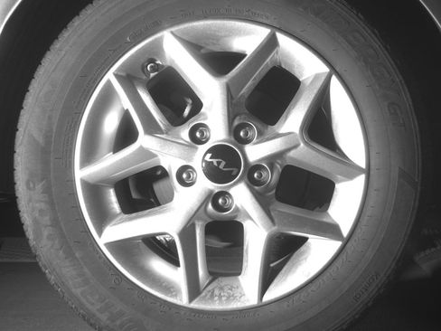 Used 2025 Kia Soul LX w/ LX Technology Package image 15