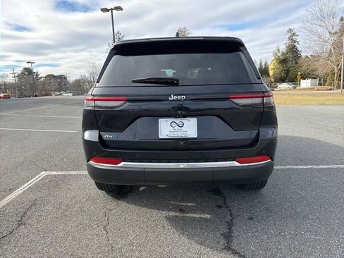 Used 2024 Jeep Grand Cherokee Limited 4xe image 7