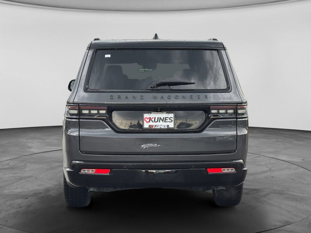 Used 2024 Jeep Grand Wagoneer L Series II w/ Quick Order Packagew 28T AWD/4WD image 9