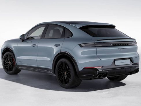 New 2026 Porsche Cayenne GTS image 3