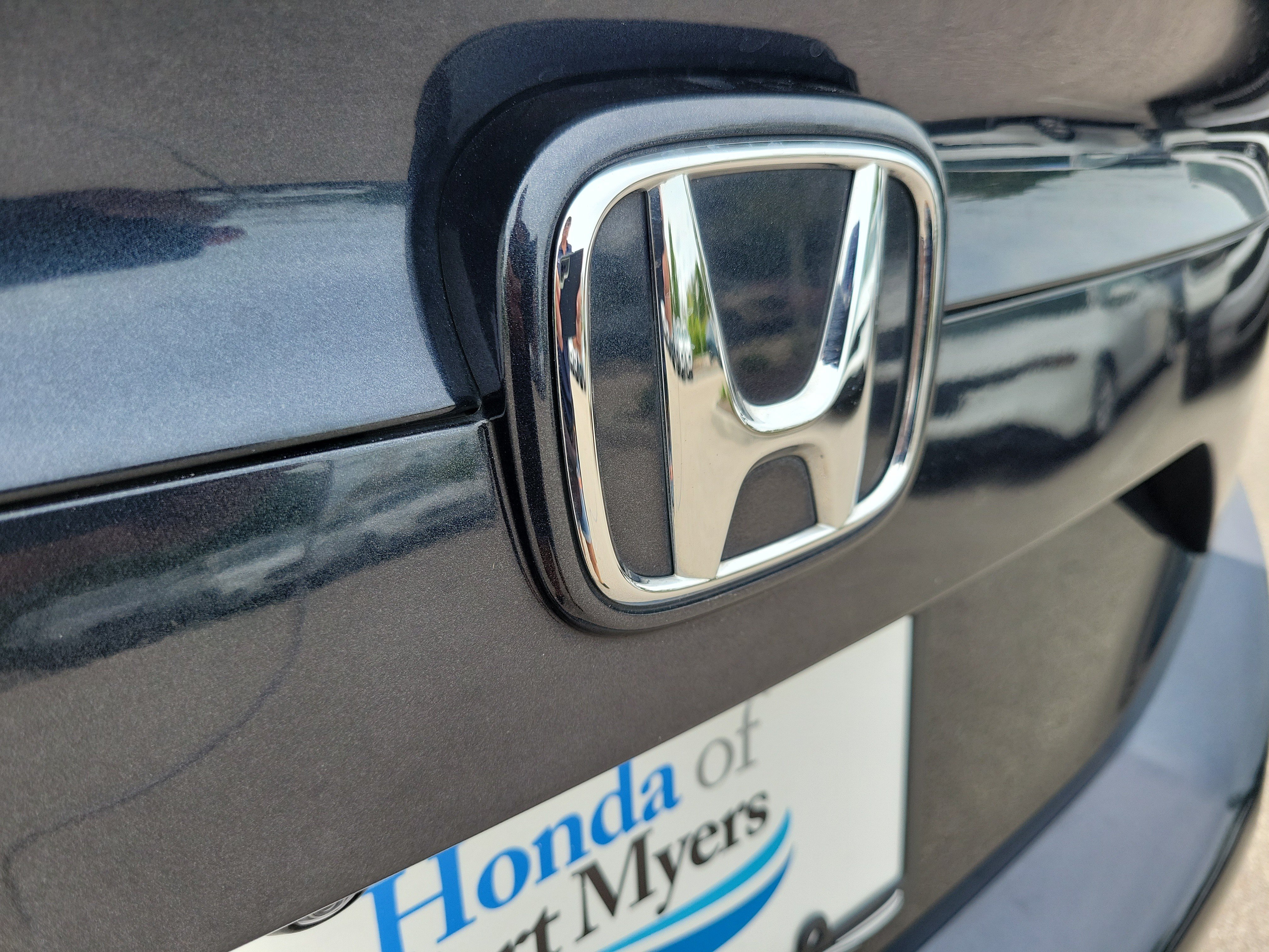 Used 2019 Honda Civic EX image 8