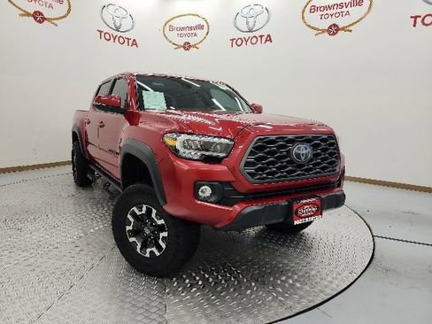 Used 2022 Toyota Tacoma TRD Off-Road AWD/4WD image 1