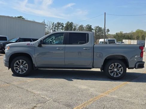 Used 2025 Chevrolet Silverado 1500 RST w/ Convenience Package II image 2