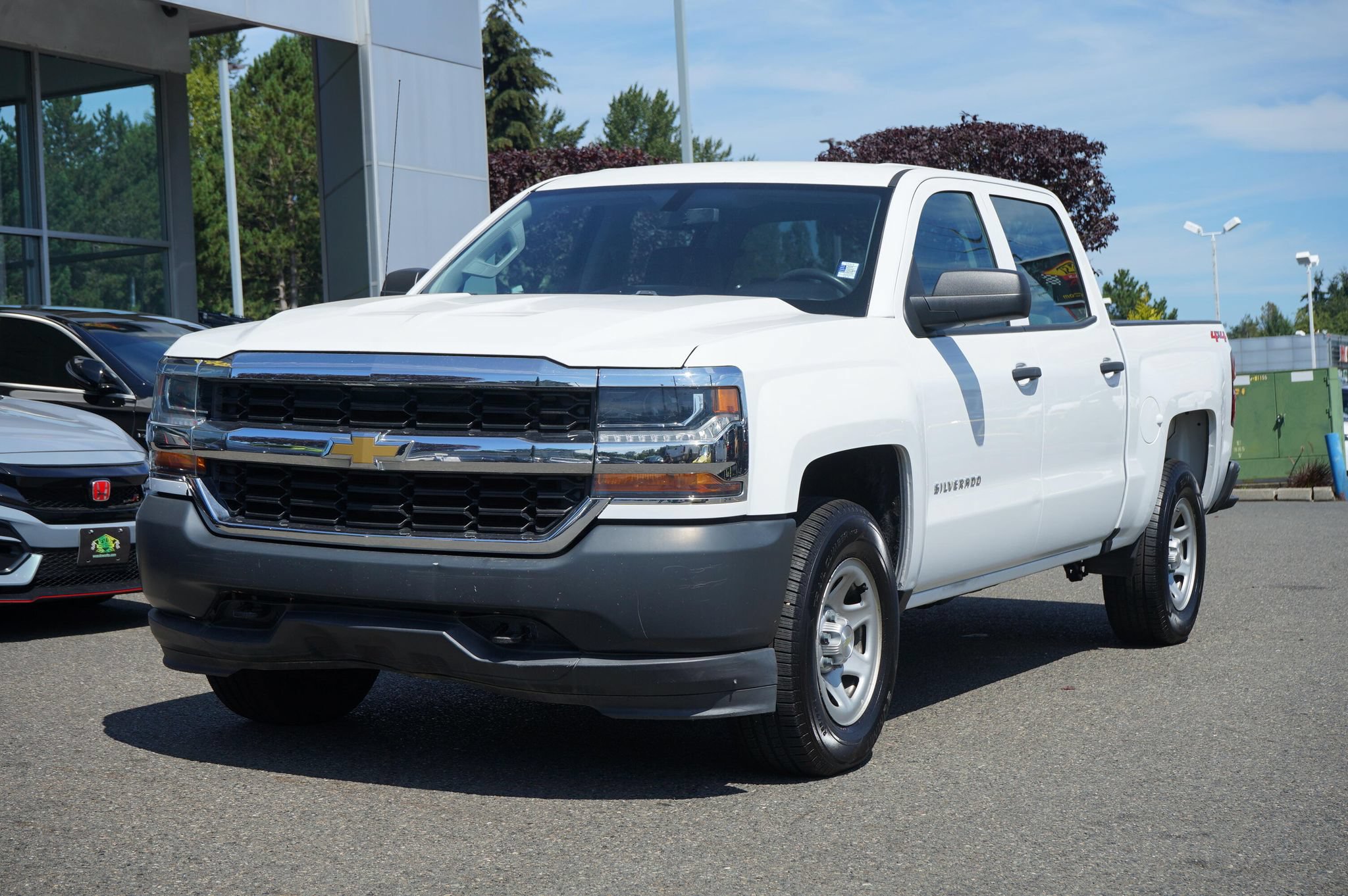 Used 2018 Chevrolet Silverado 1500 W/T w/ Trailering Package AWD/4WD image 1