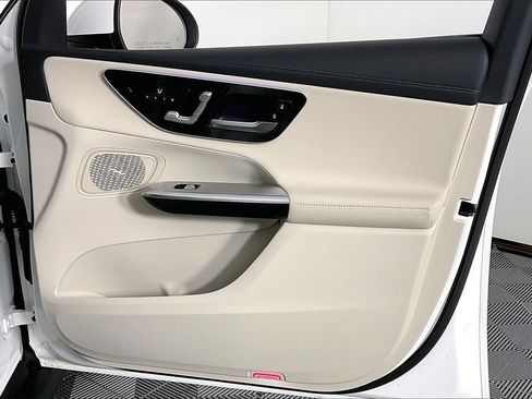 Certified 2025 Mercedes-Benz GLC 350e GLC 350e image 16