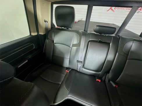 Used 2019 RAM 3500 Laramie image 12