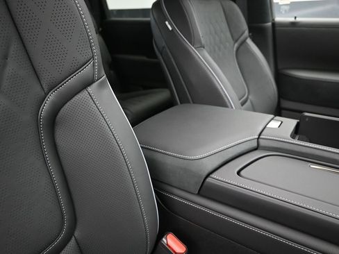 New 2026 INFINITI QX80 Autograph image 28