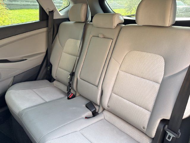 Used 2017 Hyundai Tucson SE w/ SE Popular Package 02 FWD image 15