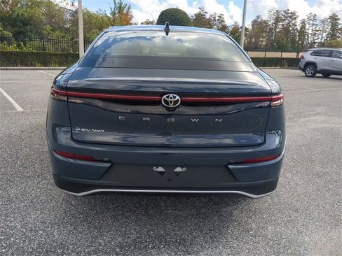 New 2026 Toyota Crown XLE image 5