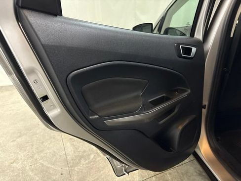 Used 2018 Ford EcoSport SE FWD image 22