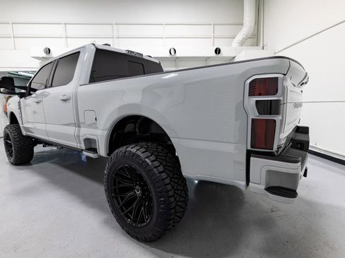 Used 2025 Ford F250 Platinum AWD/4WD image 21