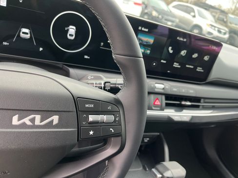 New 2025 Kia K4 EX image 20