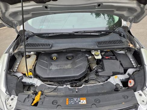 Used 2014 Ford Escape Titanium FWD image 10