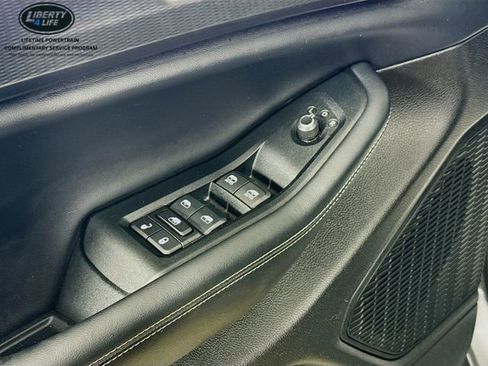 Used 2024 Jeep Grand Cherokee L Laredo image 17