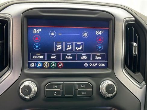 Used 2020 GMC Sierra 1500 SLT w/ SLT Premium Package image 23